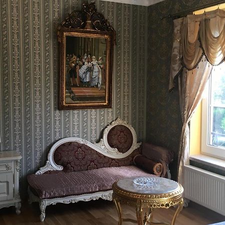 Bynovecky Zamecek Hotel Bagian luar foto