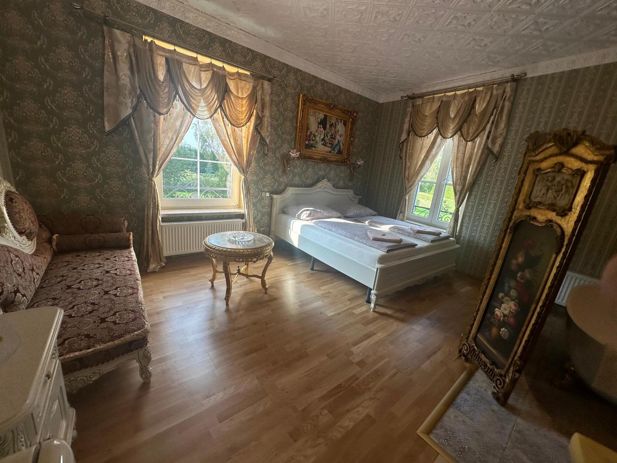 Bynovecky Zamecek Hotel Bagian luar foto