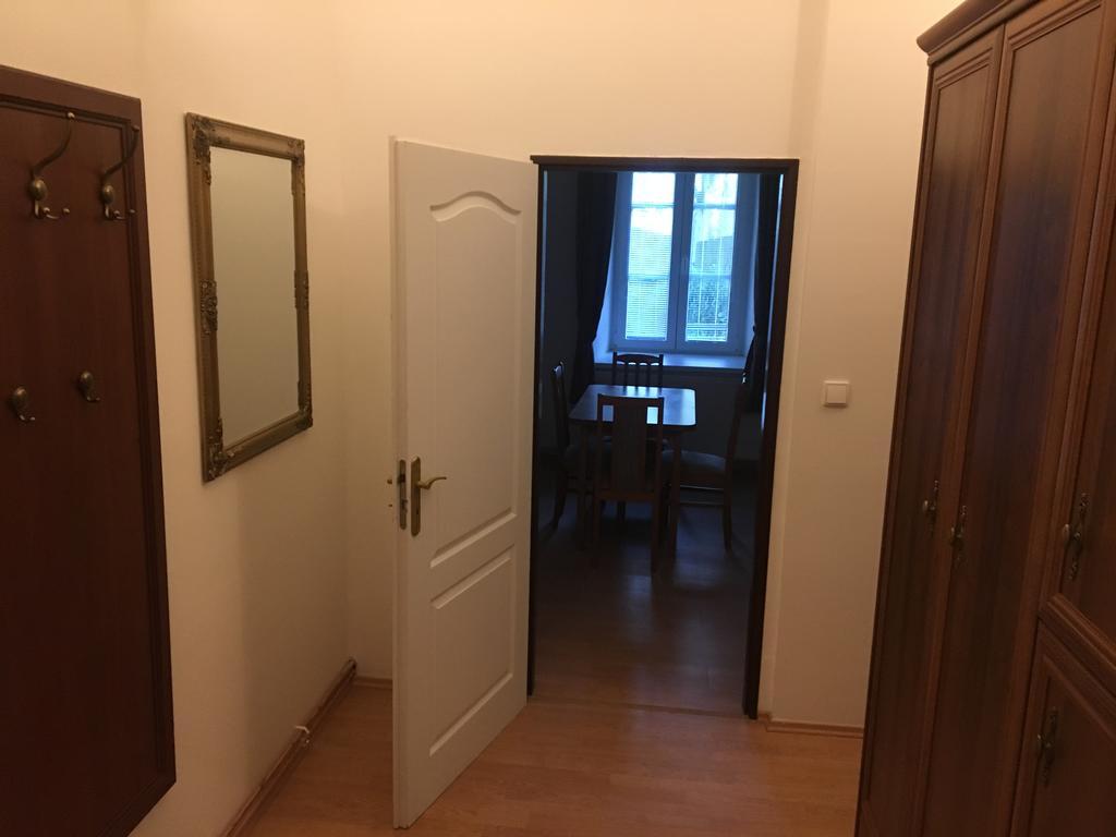 Bynovecky Zamecek Hotel Bagian luar foto