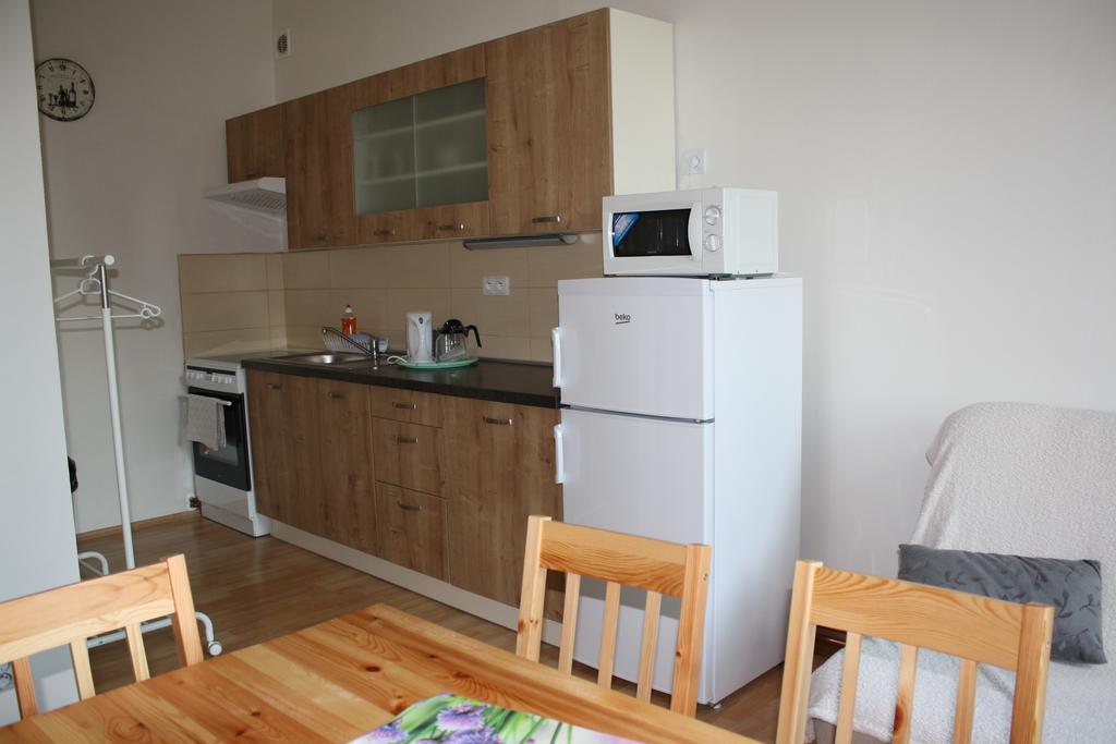 Bynovecky Zamecek Hotel Bagian luar foto
